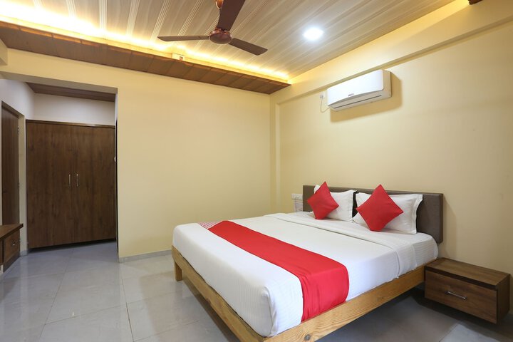 Room 3 of 17
