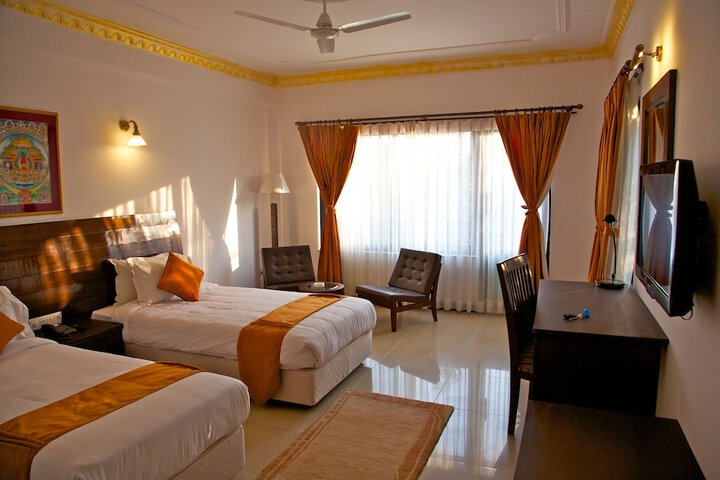 Room 4 of 44