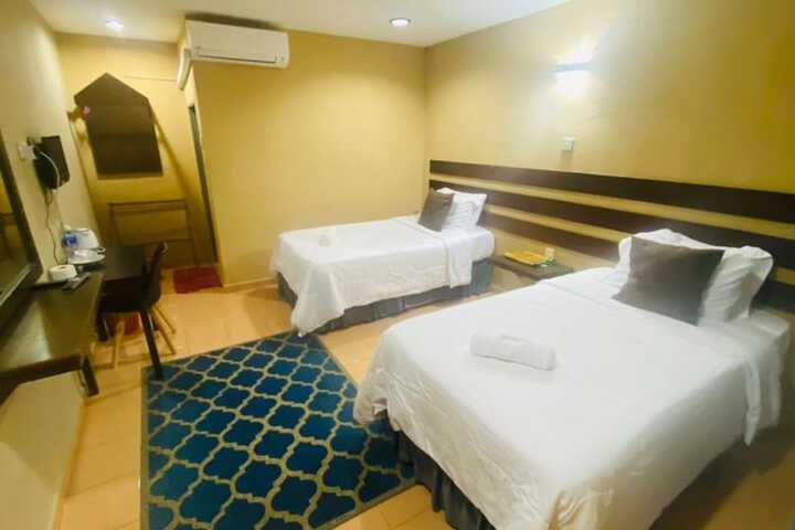 Room 6 of 22
