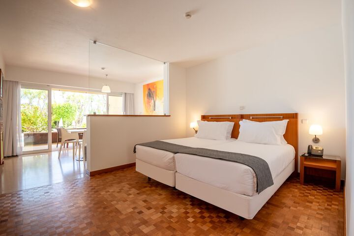 Room 20 of 171