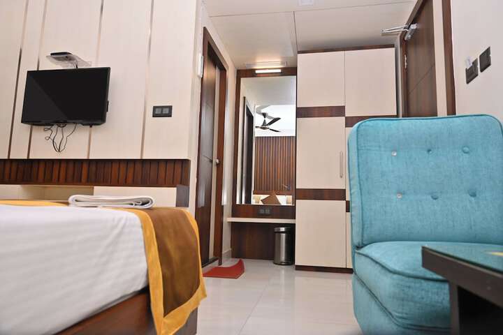 Room 45 of 114