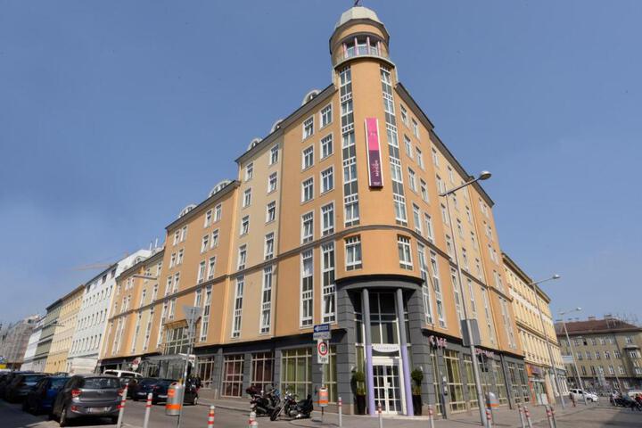Photo 11