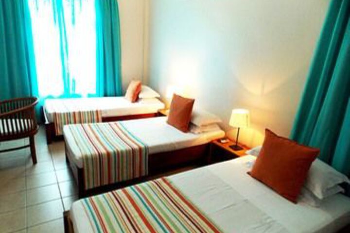 Room 25 of 51