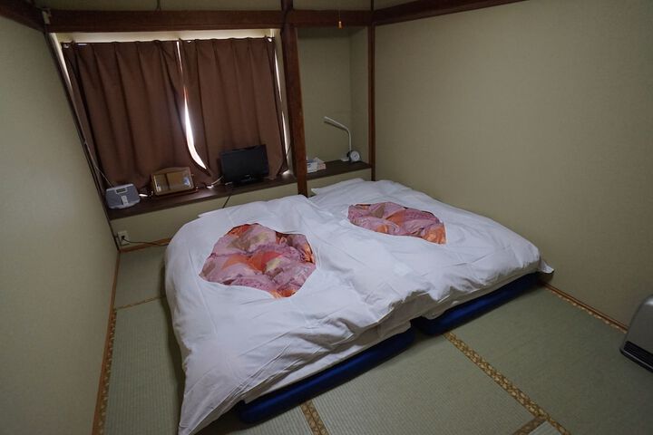 Room 13 of 29