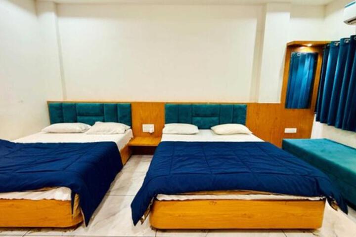 General 3 of 23