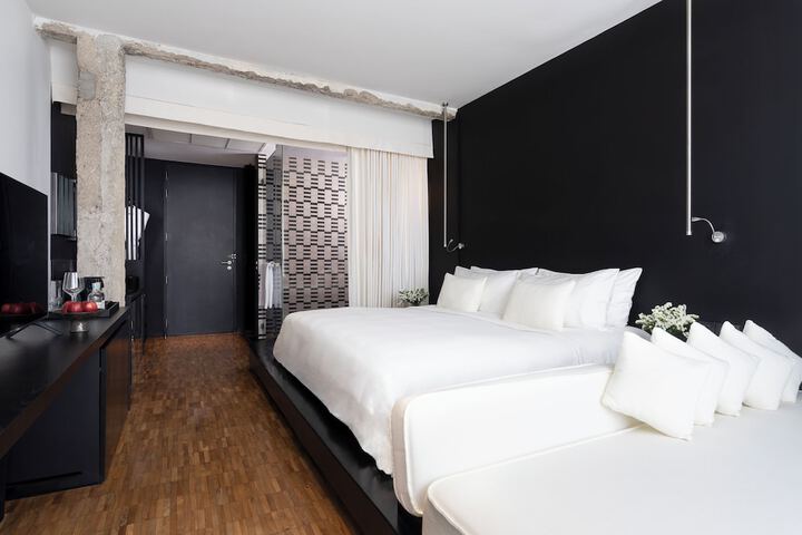 Room 20 of 76