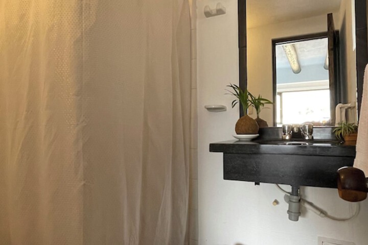 Room 32 of 57
