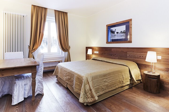 Room 46 of 177