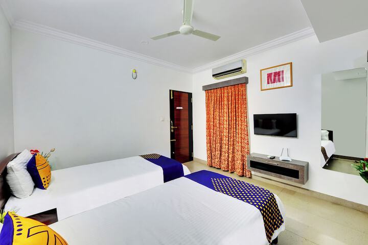 Room 3 of 21