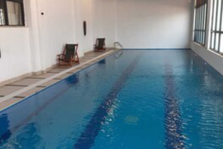 Pool 15 of 37