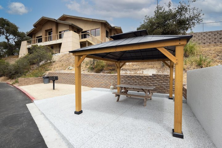 Property Grounds 60 of 77