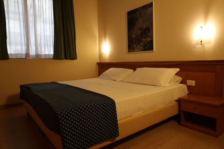 Room 15 of 45