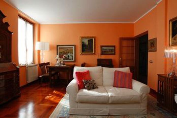 Room 8 of 22