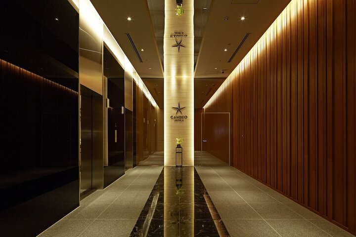 Hotel 2 of 76