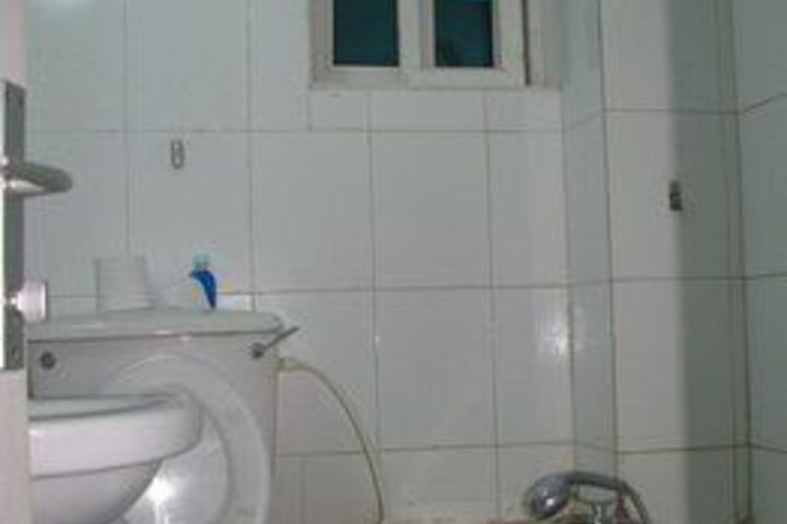 Room 2 of 13