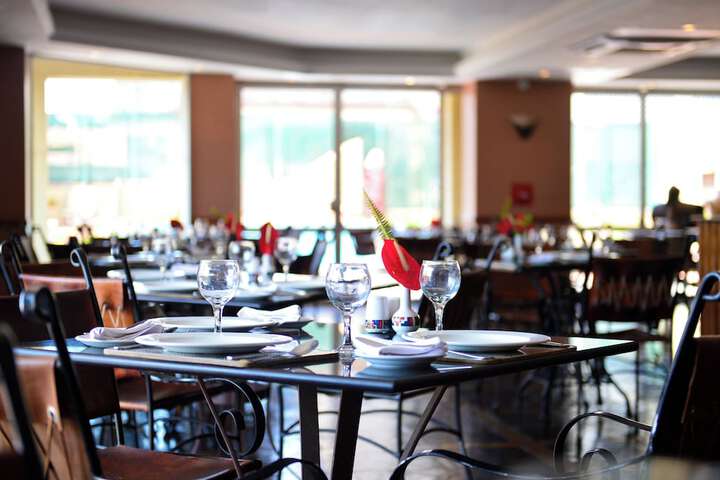 Dining 105 of 276