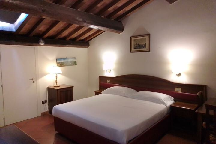 Room 26 of 54