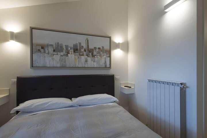 Room 25 of 95