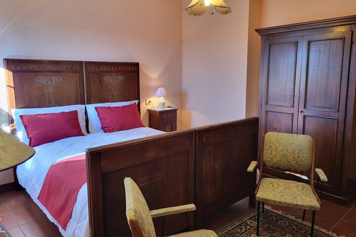 Room 25 of 160