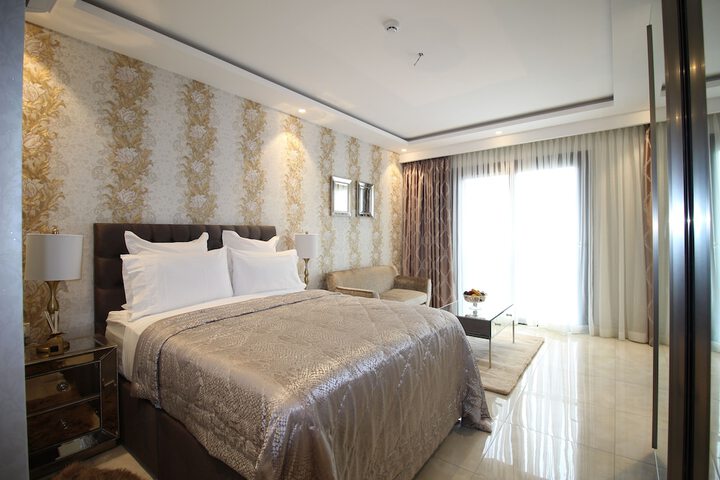 Room 6 of 22