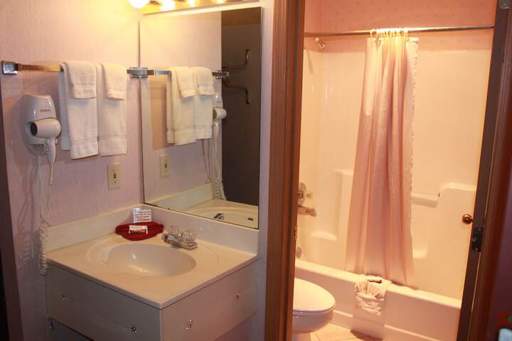 Bathroom amenities