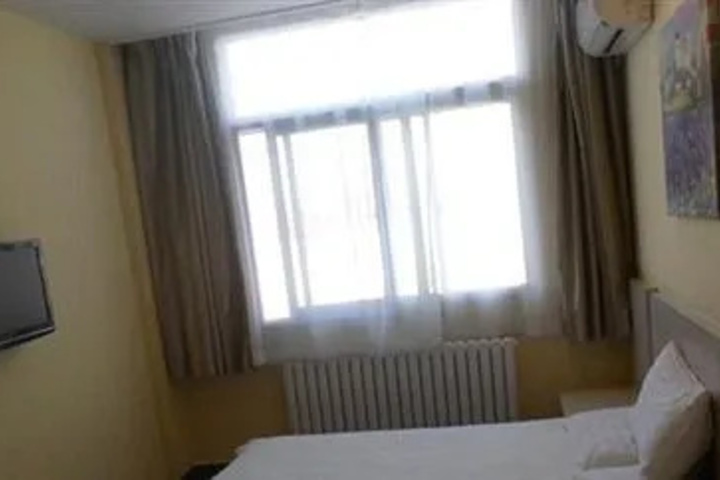 Room 5 of 15