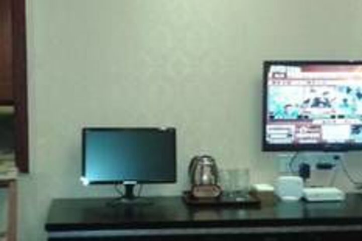 Room 7 of 62