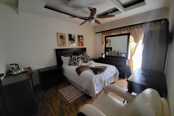 Room 17 of 52