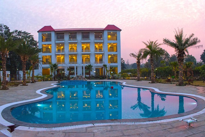 The Darien Resort in Kaladhungi