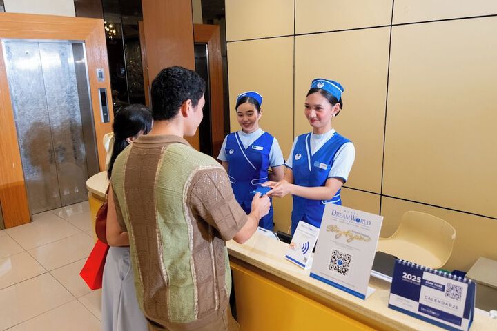 Hotel Interior 6 of 95