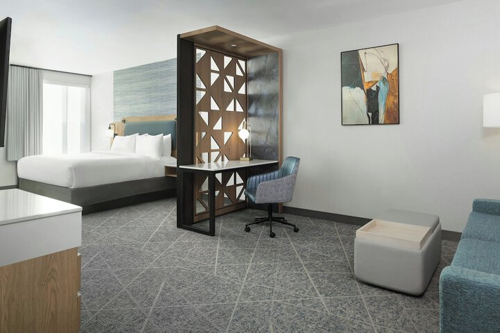 Room 7 of 23