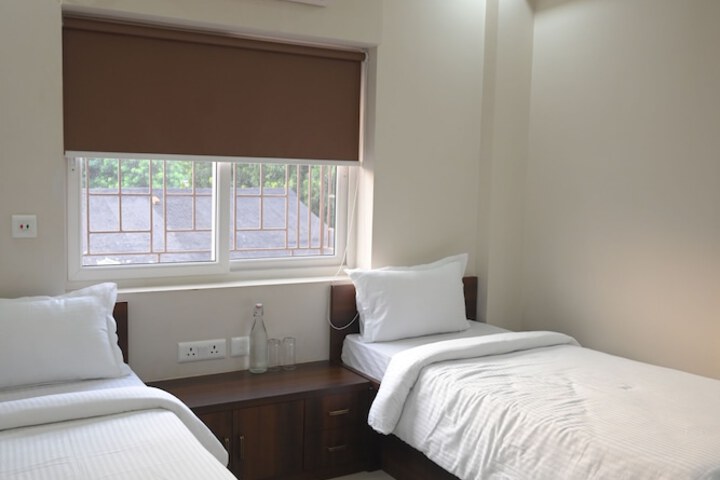 Room 3 of 21