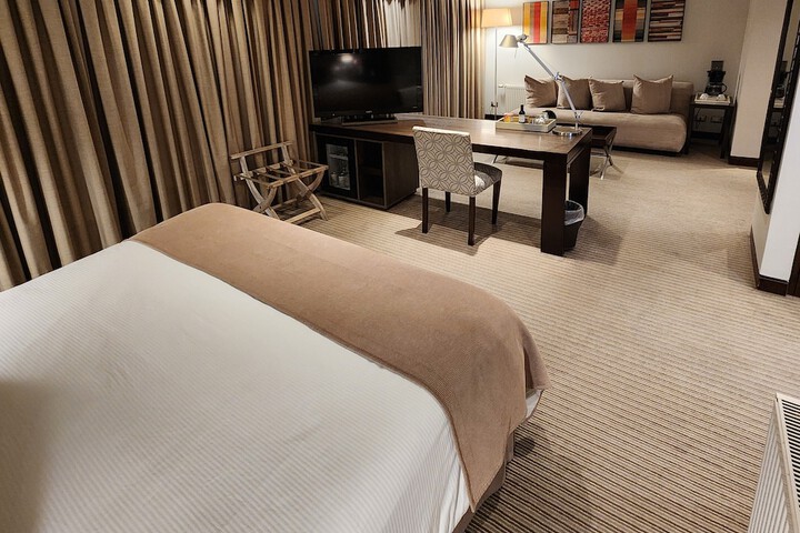 Room 14 of 105
