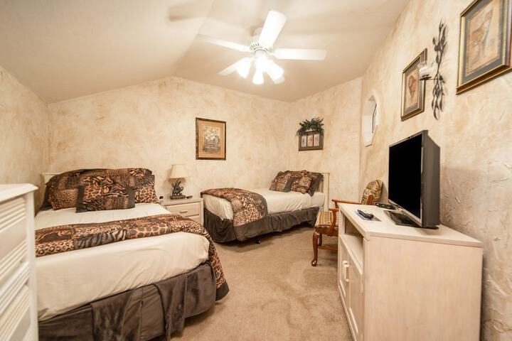Room 15 of 167