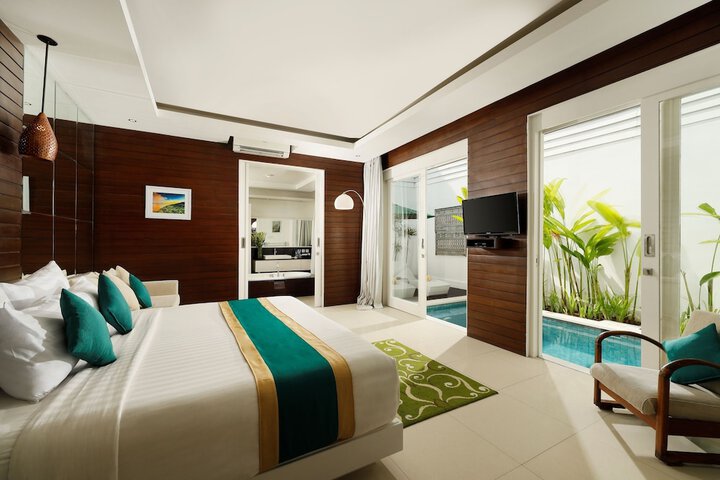 Room 4 of 42