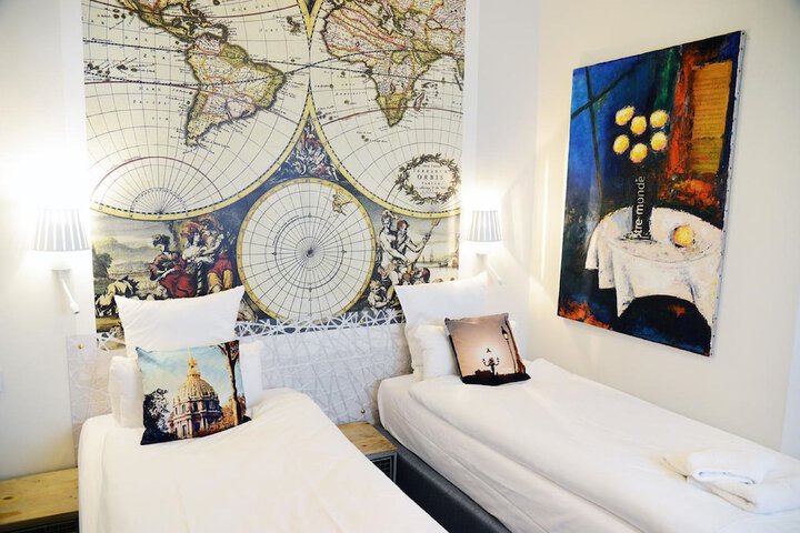 Room 53 of 101