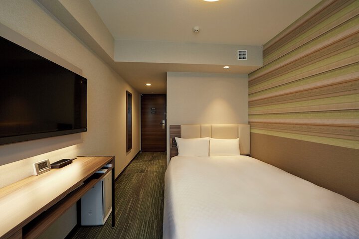 Room 11 of 63