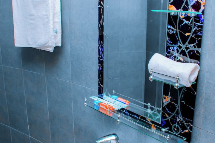 Bathroom shower