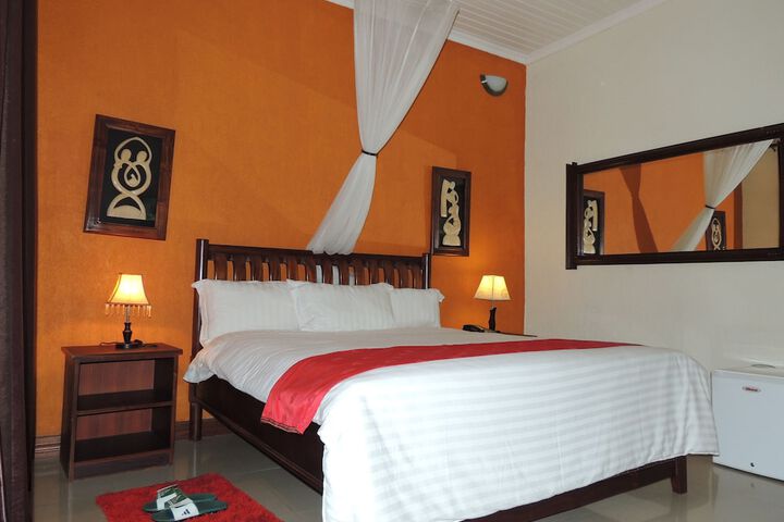 Room 3 of 35