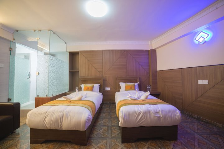 Room 7 of 15