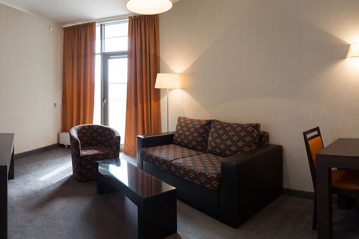 Room 25 of 110