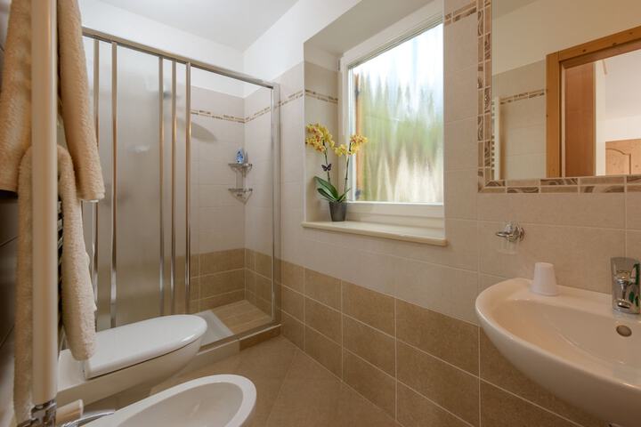 Room 14 of 20