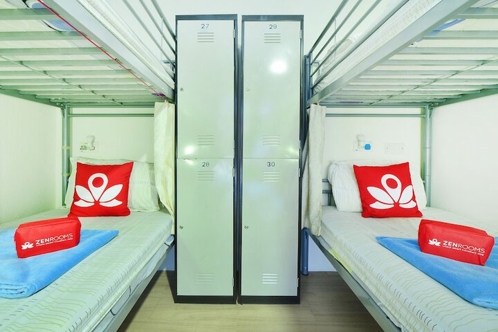 Room 5 of 28
