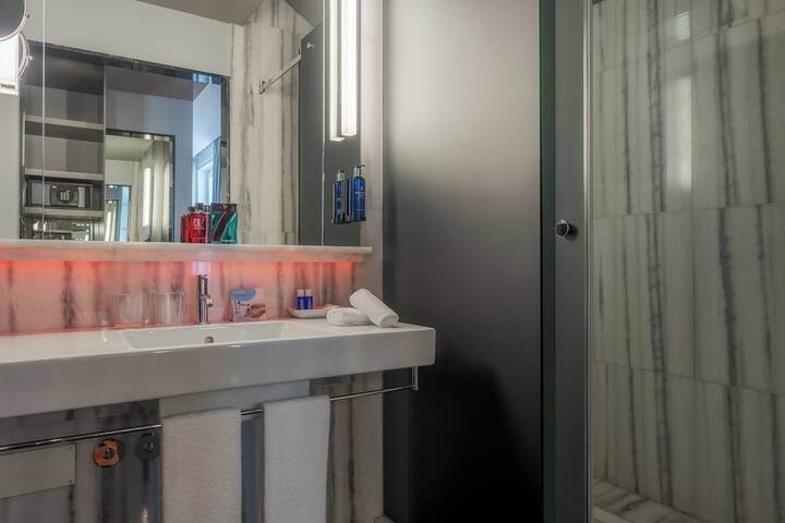 Clean Restrooms