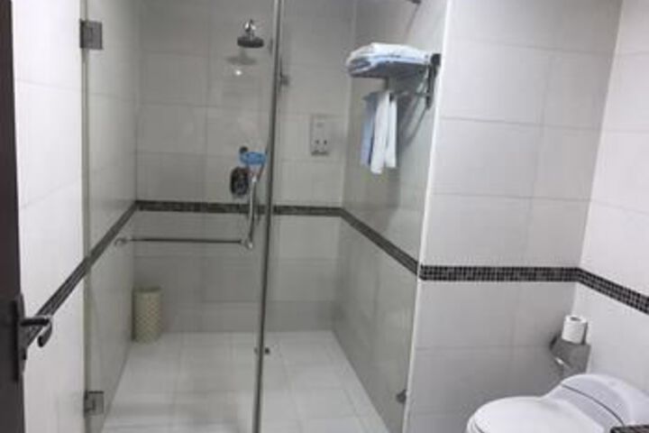 Room 2 of 22