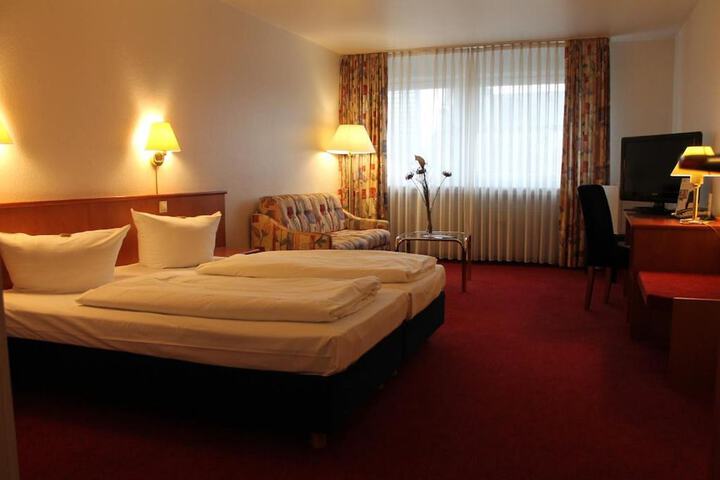 Room 6 of 22