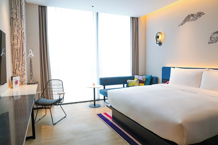 Room 11 of 41