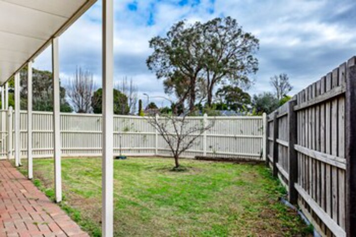 Hotel Exterior 5 of 13