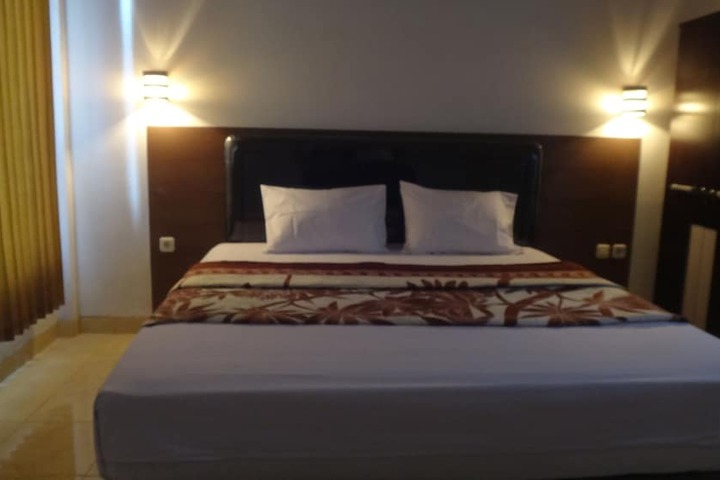 Room 5 of 23