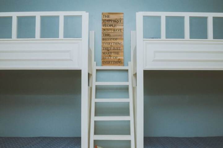Room 9 of 41